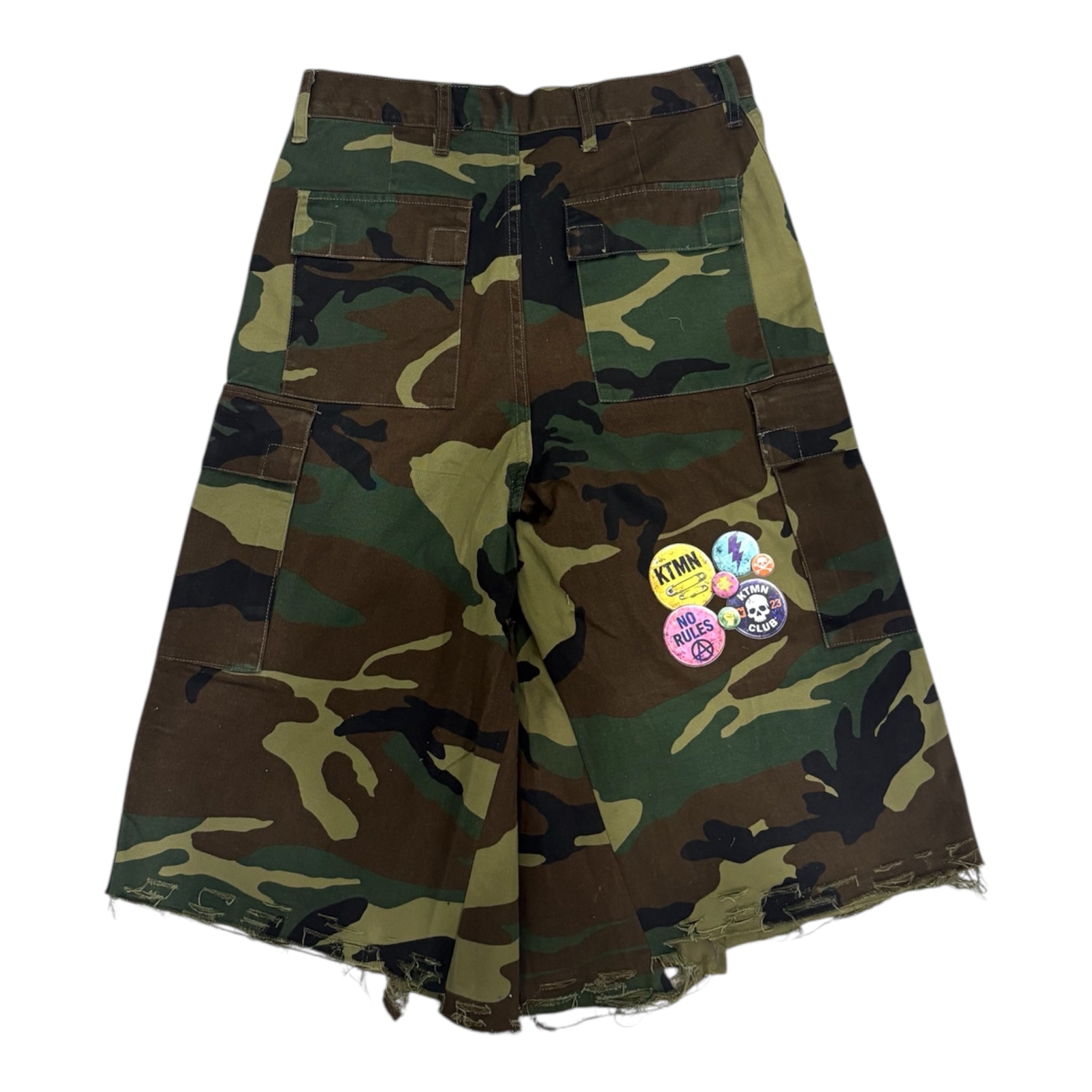 PINS CAMO JORTS